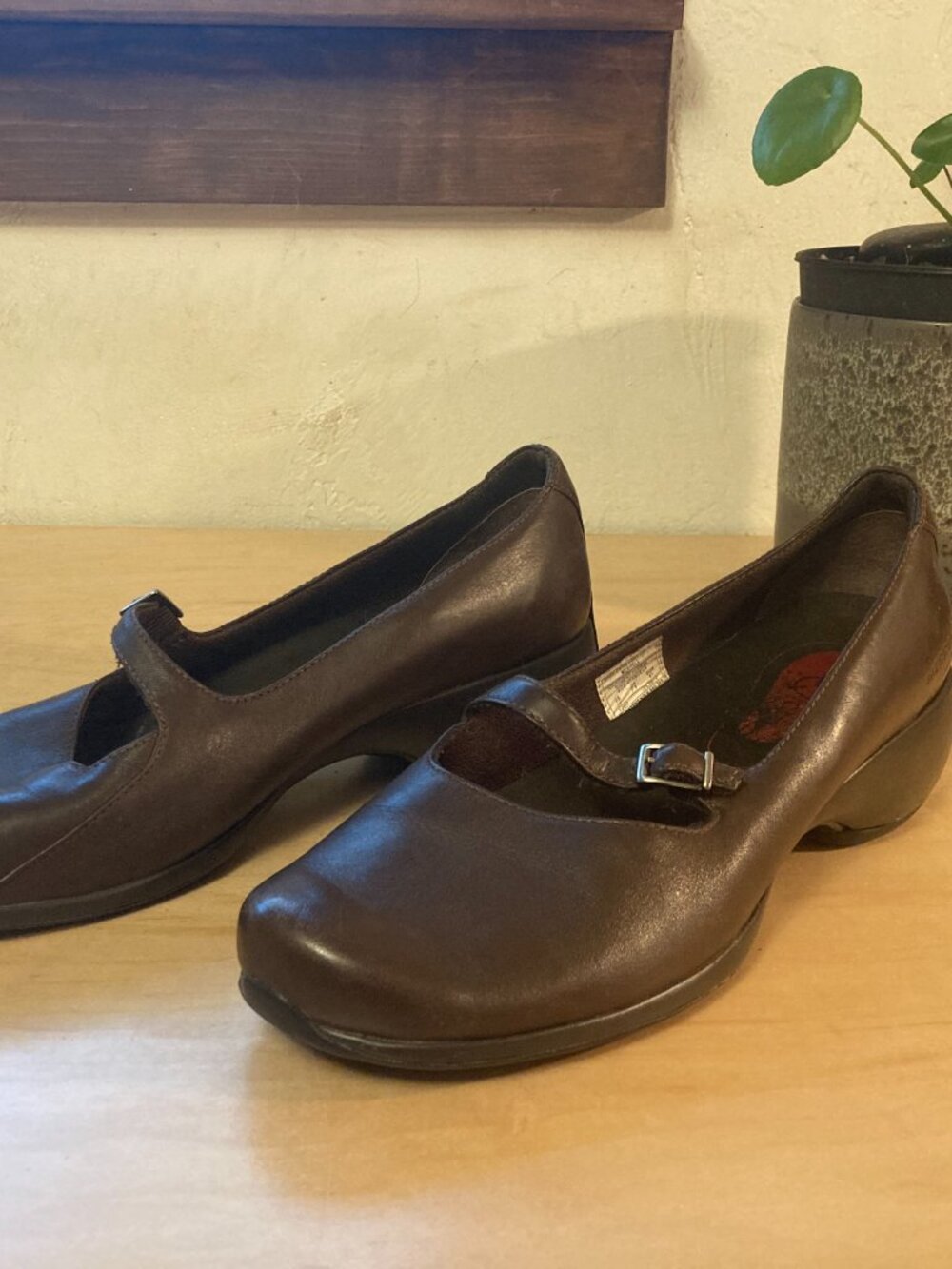 Merrell Spire Emme Womens Leather Mary Janes Flats Shoes Size 10 Brown